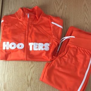 New Rare Vintage Hooters Girl Uniform Track Suit Jacket & Pants Size XS-Tall